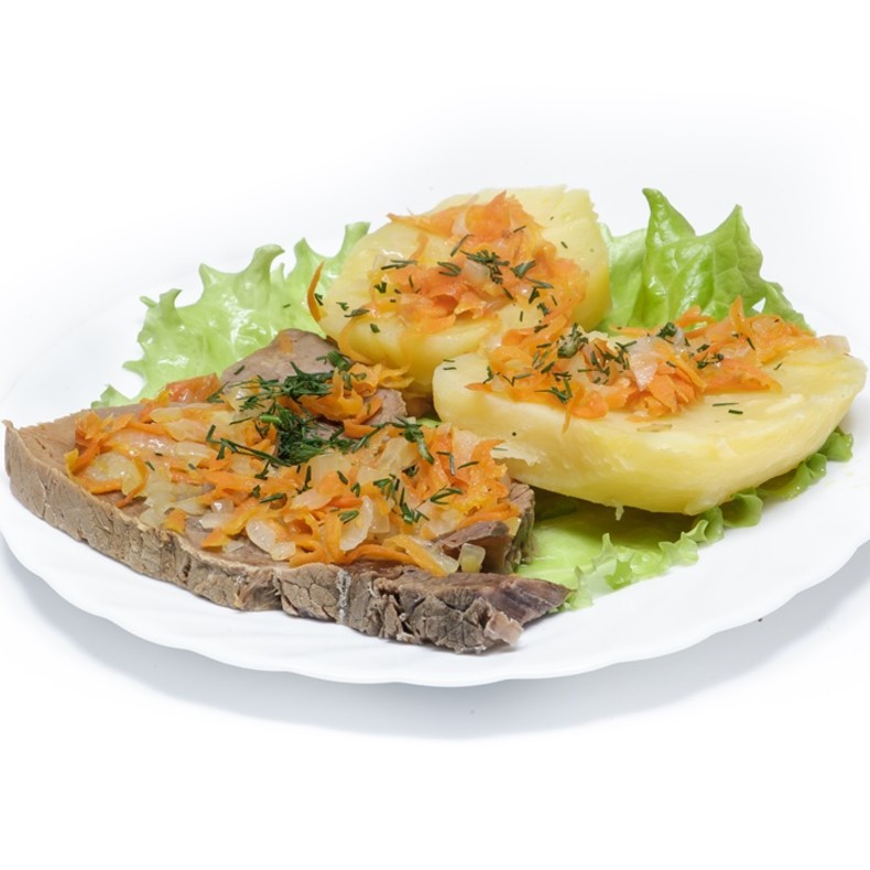 Мясо по-татарски с отварным картофелем Халяль